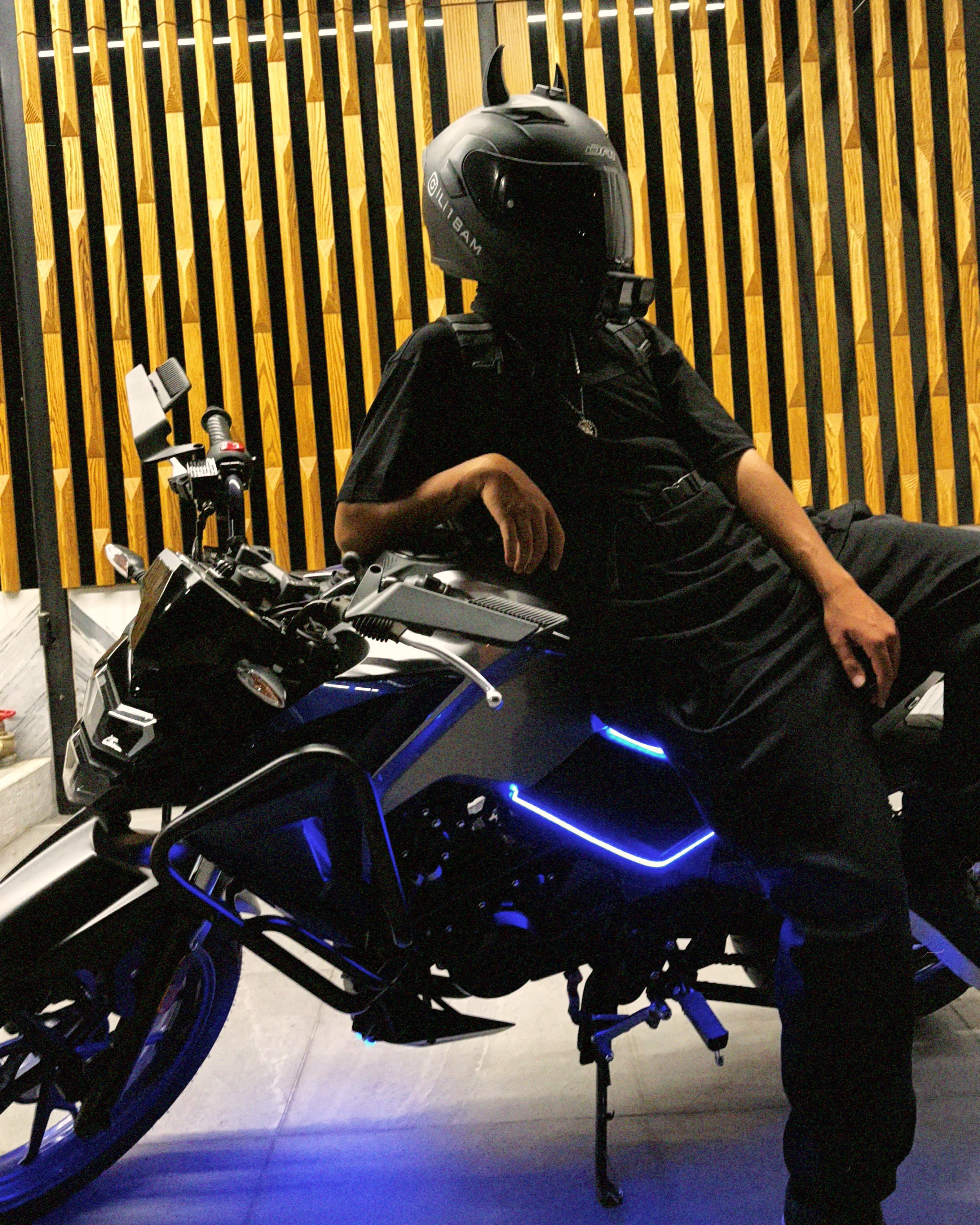 کیت نئون آبی کاستومی نئون