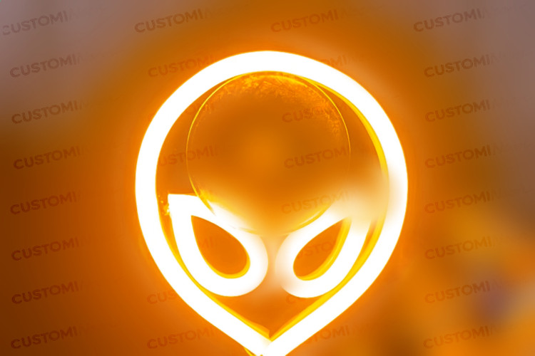 نئون آدم فضایی - رنگ قرمز